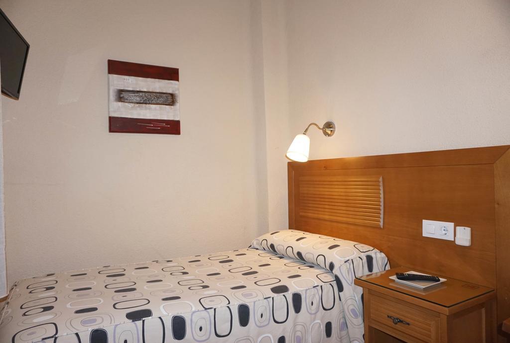 Hotel Santillan II Madrid Zimmer foto