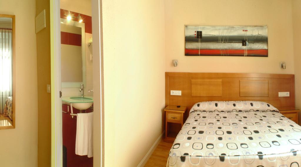 Hotel Santillan II Madrid Zimmer foto